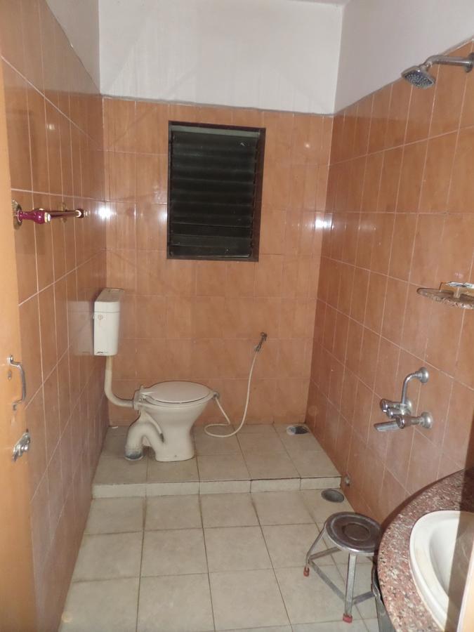 Chalukya Deluxe Hotel Colhapur Exterior foto